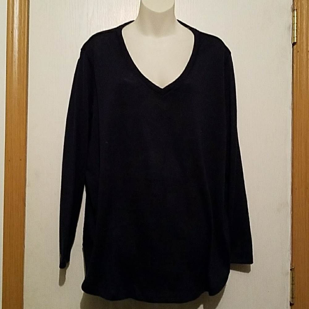 Black v-neck top